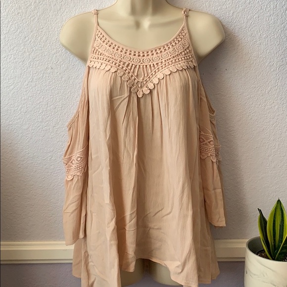 Mossimo Cold Shoulder Top - Picture 2 of 7